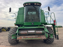 2000 9650 John Deere combine