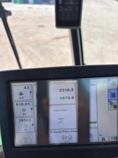 2015 S670 John Deere Combine