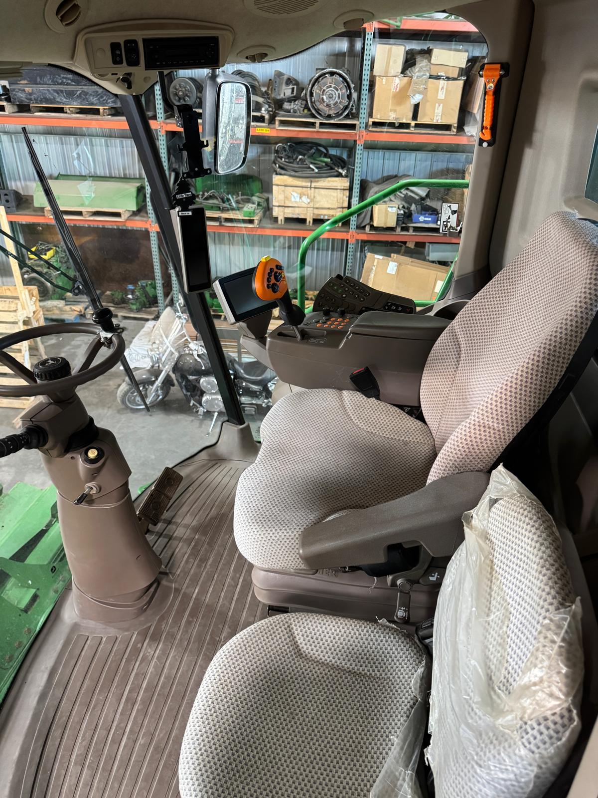 2015 S670 John Deere Combine