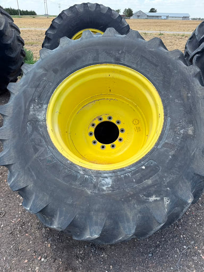 30.5L-32 Tires